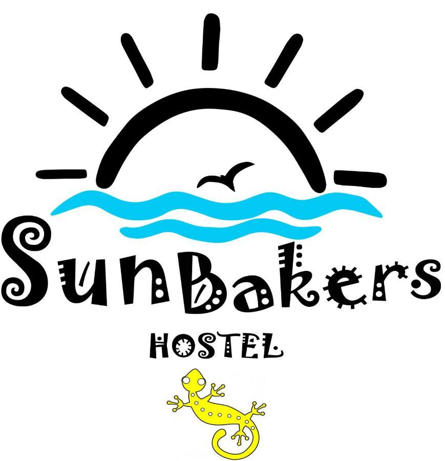 Sun Bakers Hostel Химара Экстерьер фото